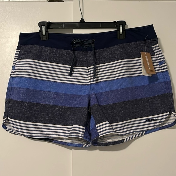 Patagonia fitz stripe classic navy  wavefarer 5” boardshorts blue size 14 NWT - Picture 1 of 8
